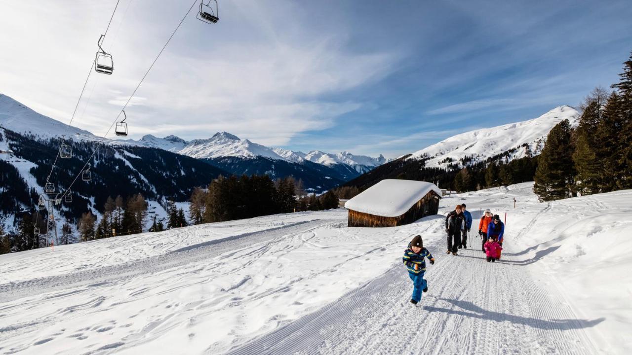 Boutique-Hotel Garni Bellevue Davos Wiesen エクステリア 写真