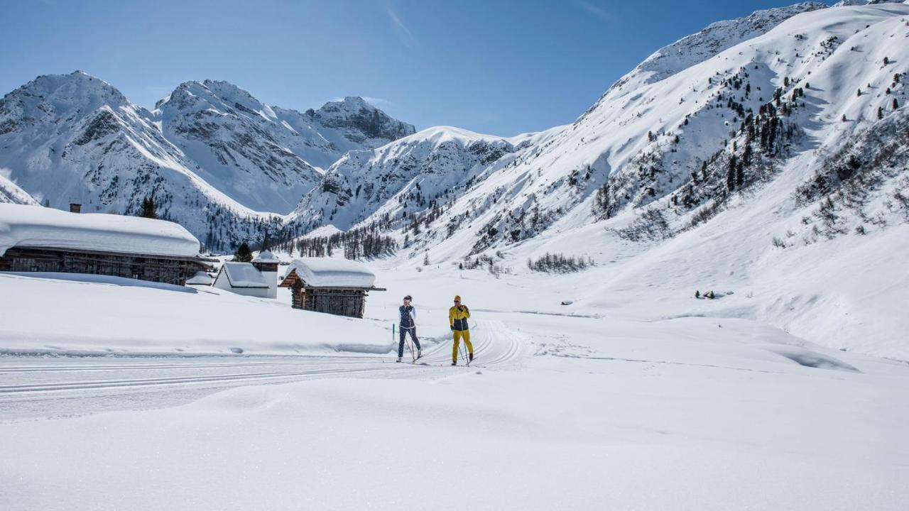 Boutique-Hotel Garni Bellevue Davos Wiesen エクステリア 写真