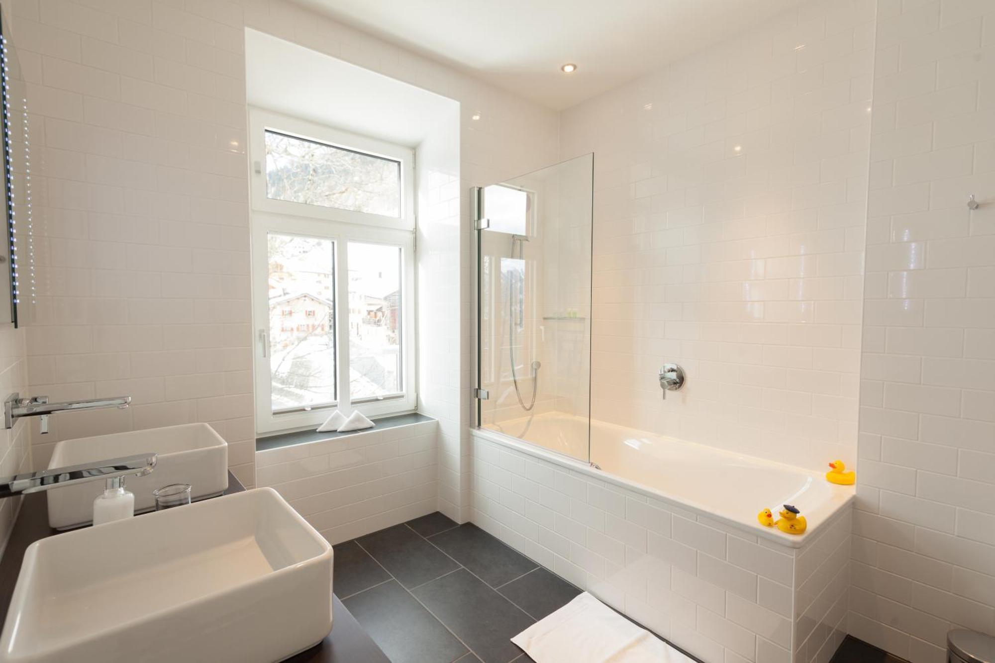 Boutique-Hotel Garni Bellevue Davos Wiesen エクステリア 写真