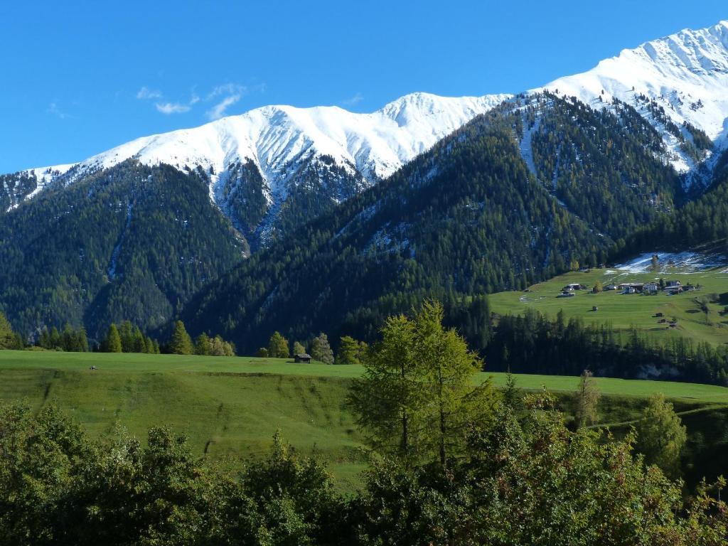 Boutique-Hotel Garni Bellevue Davos Wiesen エクステリア 写真