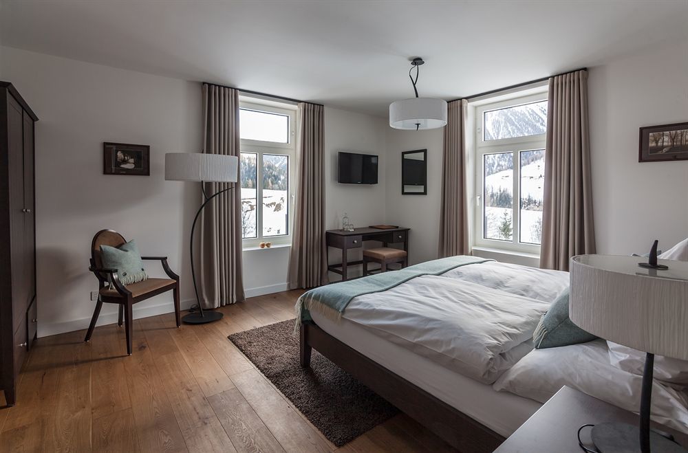 Boutique-Hotel Garni Bellevue Davos Wiesen エクステリア 写真