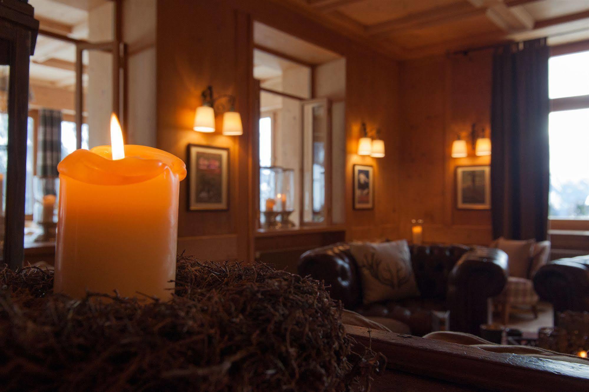 Boutique-Hotel Garni Bellevue Davos Wiesen エクステリア 写真